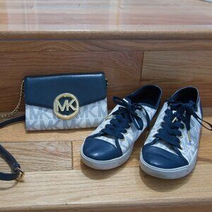 MICHAEL KORS blue and white signature shoes and purse bundle, 7.5
